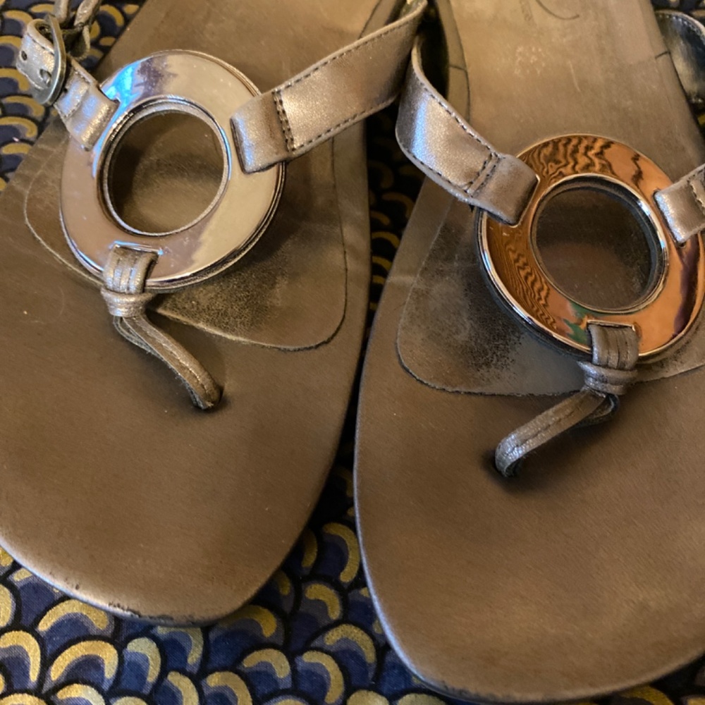 Silver Sandals Kim Rogers Size 7.5 - Picture 3 of 3